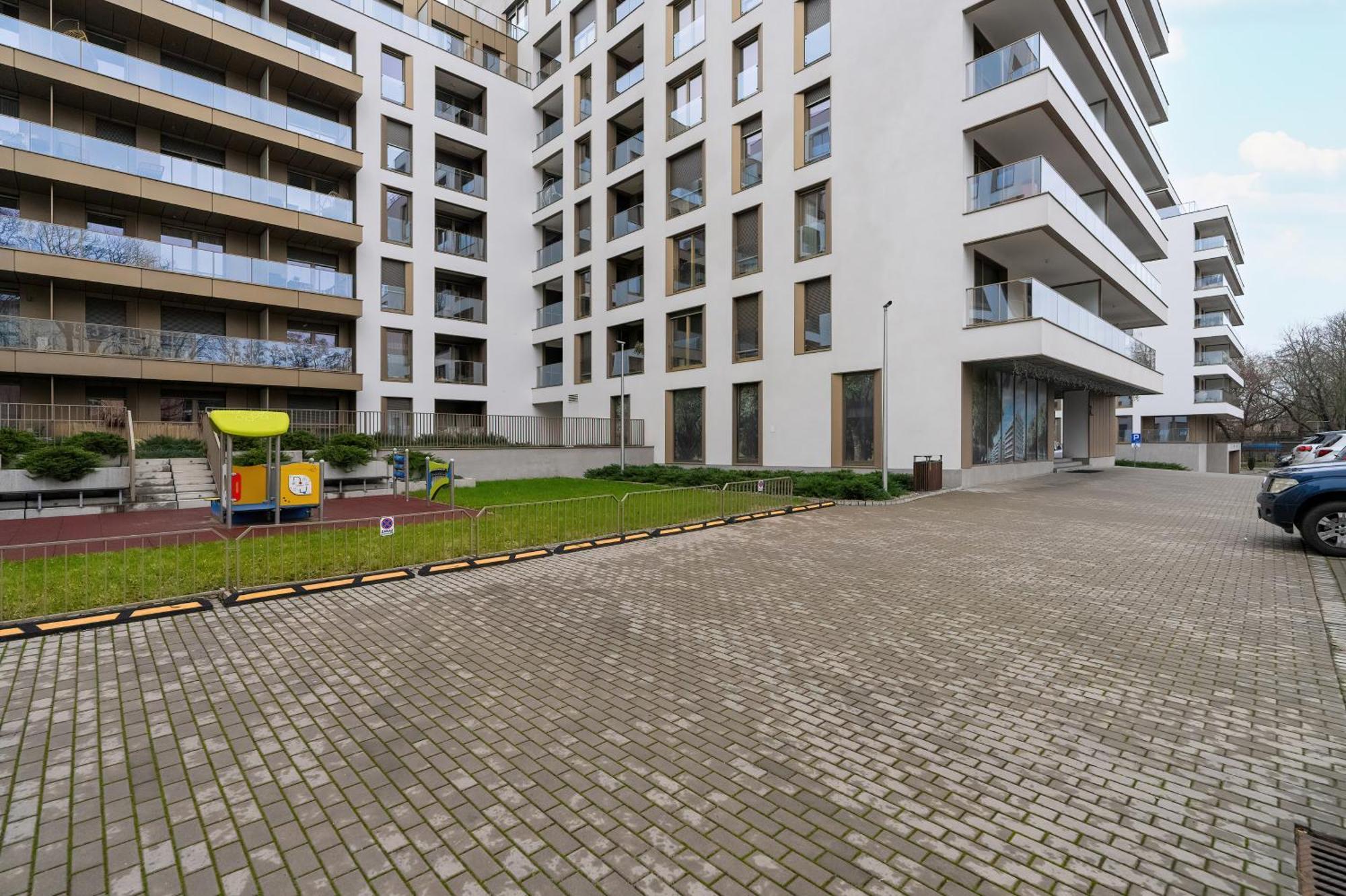 City Center Apartments With Gym & Free Garage Poznan By Noclegi Renters Экстерьер фото