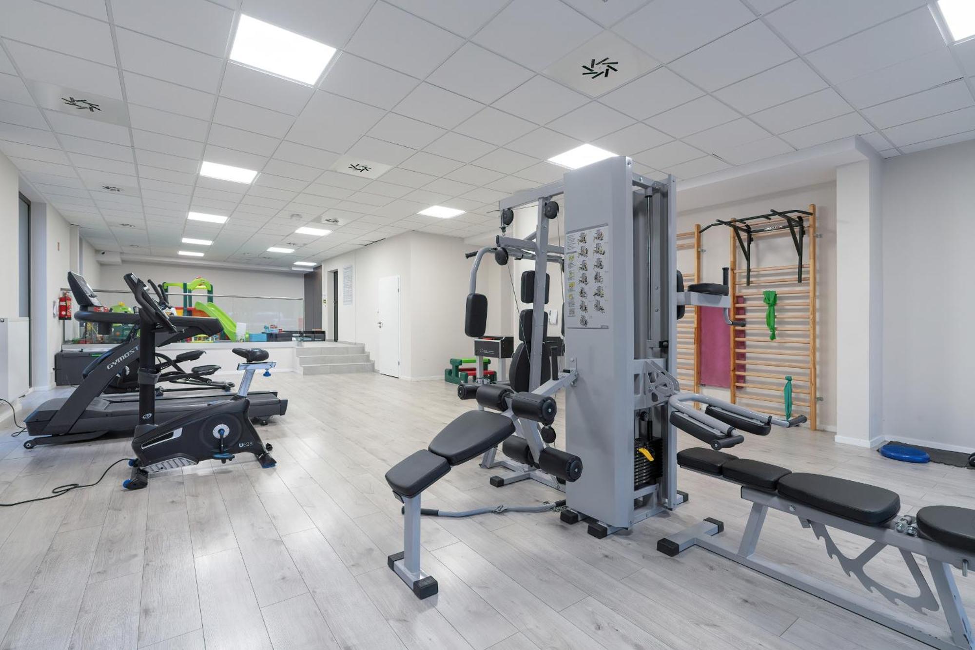 City Center Apartments With Gym & Free Garage Poznan By Noclegi Renters Экстерьер фото